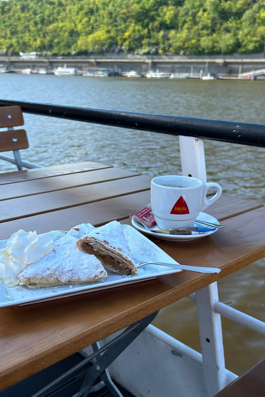 1 hour boat cruise with fragrant coffee and homemade strudel - Price and Value: Why $20 Per Person Can Feel Fair