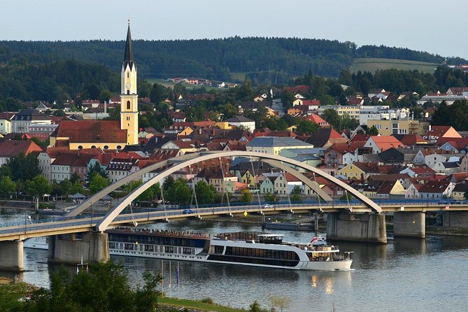 1-way Prague to Vilshofen private transfer - up to 7 passengers - Group Size and Price: What You’re Really Paying For