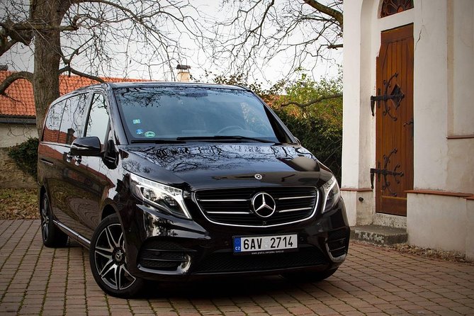 1-way Prague to Vilshofen private transfer - up to 7 passengers - Ride Comfort: Air-Conditioned Mercedes-Benz (Car or Minivan) Plus Bottled Water