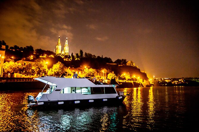 3-hours Prague Private Boat Cruise Beer or Prosecco Unlimited - Weather, timing, and making the most of your 3 hours