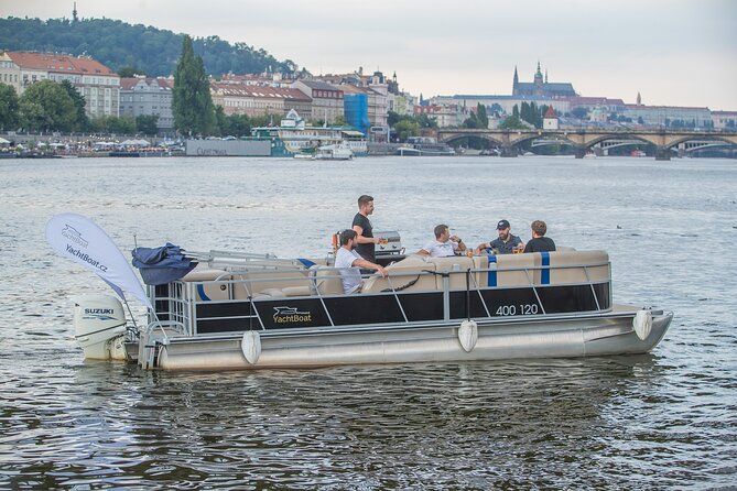 3 Hours Prague Private Boat Cruise Beer or Prosecco Unlimited - Who should book this private Vltava boat cruise?