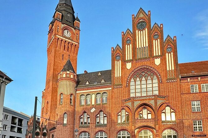 Berlin Full Day Tour with Lunch and private transfers from Prague - Lunch in Berlin: local meal plus real choices