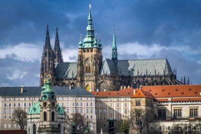 Best of Prague Private Tour with PERSONAL PRAGUE GUIDE - Your personal guide: what changes when it’s private