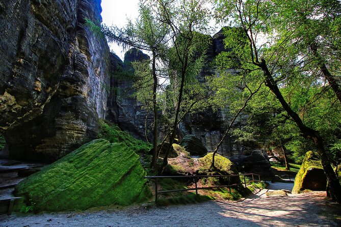 Bohemian Switzerland From Prague with Brewery Tour & Beer Tasting - Stop 4: Lunch at Pivovarská restaurace Kapitán (a la carte and included drink)