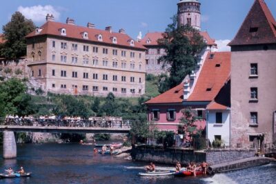 Cesky Krumlov One Day Trip from Prague by bus - Prague to Český Krumlov by bus: meeting point and ride reality