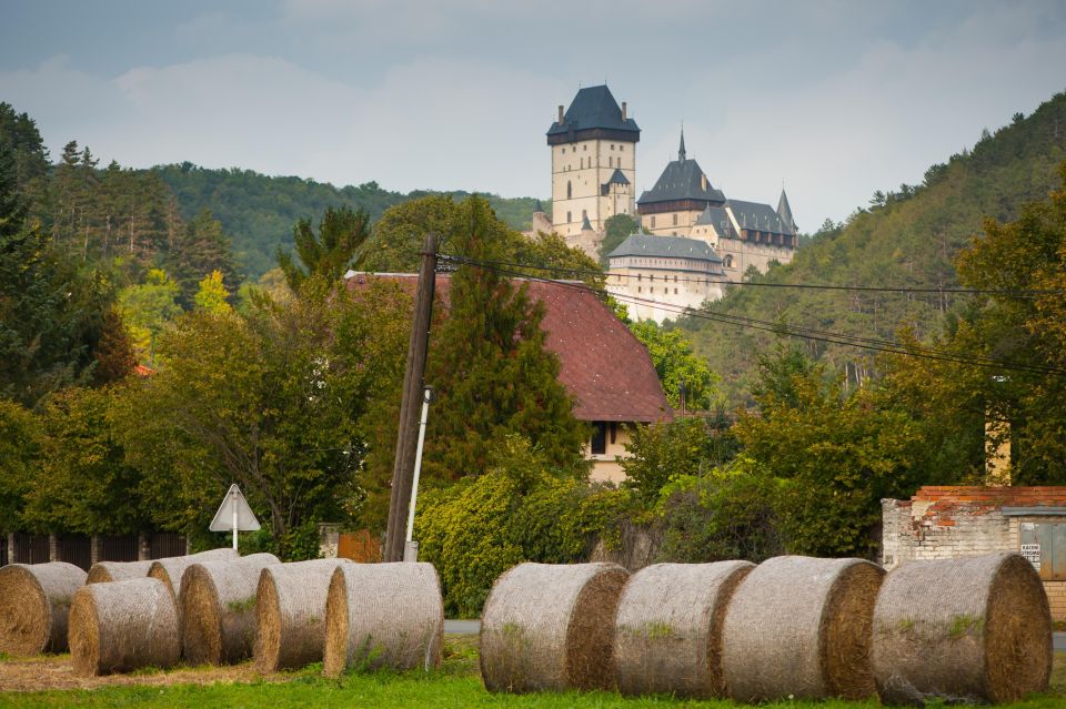 Coutryside e-bike tour to Karlstejn Castle - Should you book the Karlštejn countryside e-bike tour?