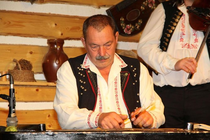 Czech Folklore Show with dinner and transfer - Hotel Pickup and the 8:00 pm Start: Where This Tour Wins