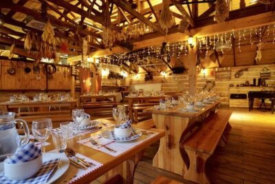 Czech Traditional Folklore Show including Dinner and Transport - Folklore Garden: the welcome drink, then a four-course Czech dinner