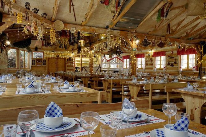 Czech Traditional Folklore Show including Dinner and Transport - Where people get stuck: seating, sightlines, and table setup