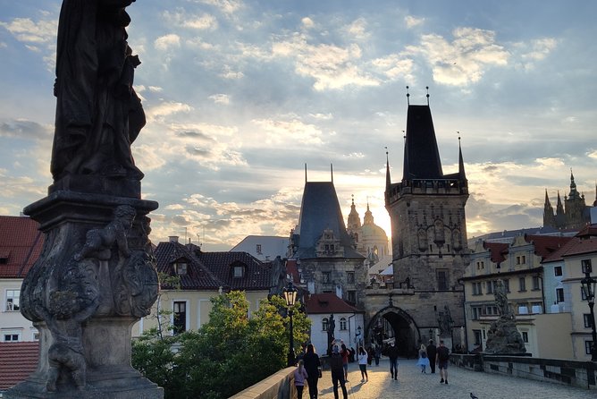 Discover Prague Private Tour - 3 hours - Lesser Town, Wenceslas Square, and Powder Tower: Quick Hits in Limited Time