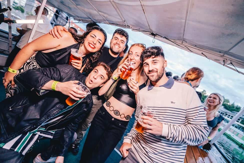 Drunken Monkey Prague Boat Party Open Bar to Duplex Club - Who this boat party suits best (and who might not love it)