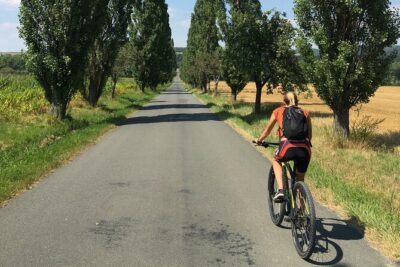 E-Bike Full-Day Trip From Prague: The Mighty Karlstejn Castle - Dobřichovice: The Coffee-and-Cake Reset You Actually Want