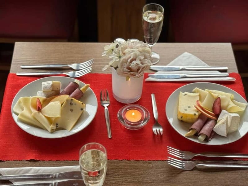 Evening cruise through Prague with 3-course served menu - Who this cruise suits best (and who should rethink it)