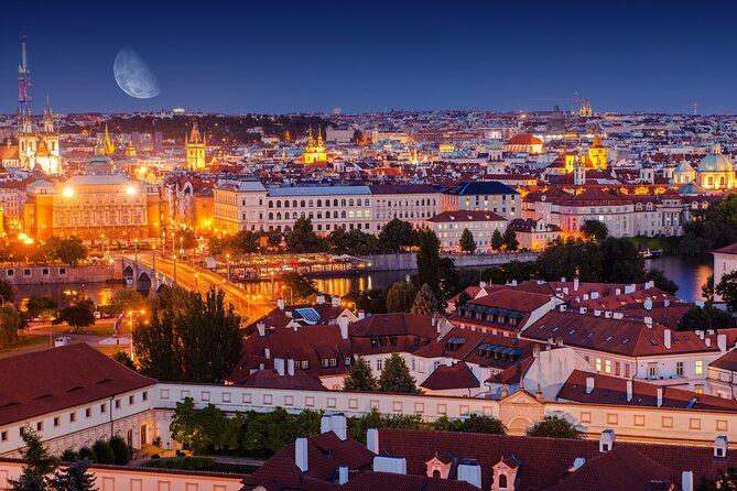 Evening View Walk in Prague - Pace and comfort: what the hilly streets mean for you