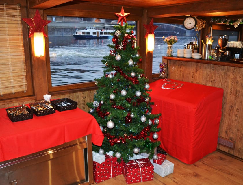 Exclusive Christmas cruise with Christmas Eve buffet - FAQ