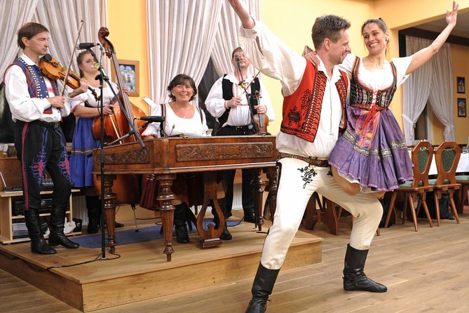 Folklore Evening with Music and Dinner - Key things that make this folklore night worth your time