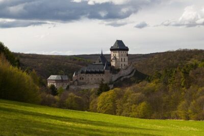 From Prague: Karlstejn with Admission and Pick up - From Prague pickup to castle: how the schedule stays simple