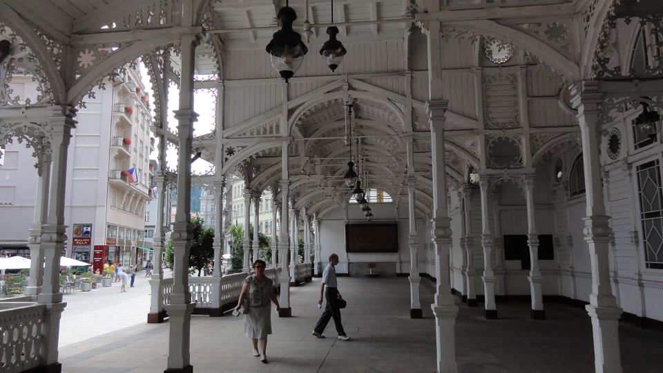 From Prague: Private Karlovy Vary & Crystal Factory Tour - Spa time from Prague: what makes Karlovy Vary worth the 10-hour loop