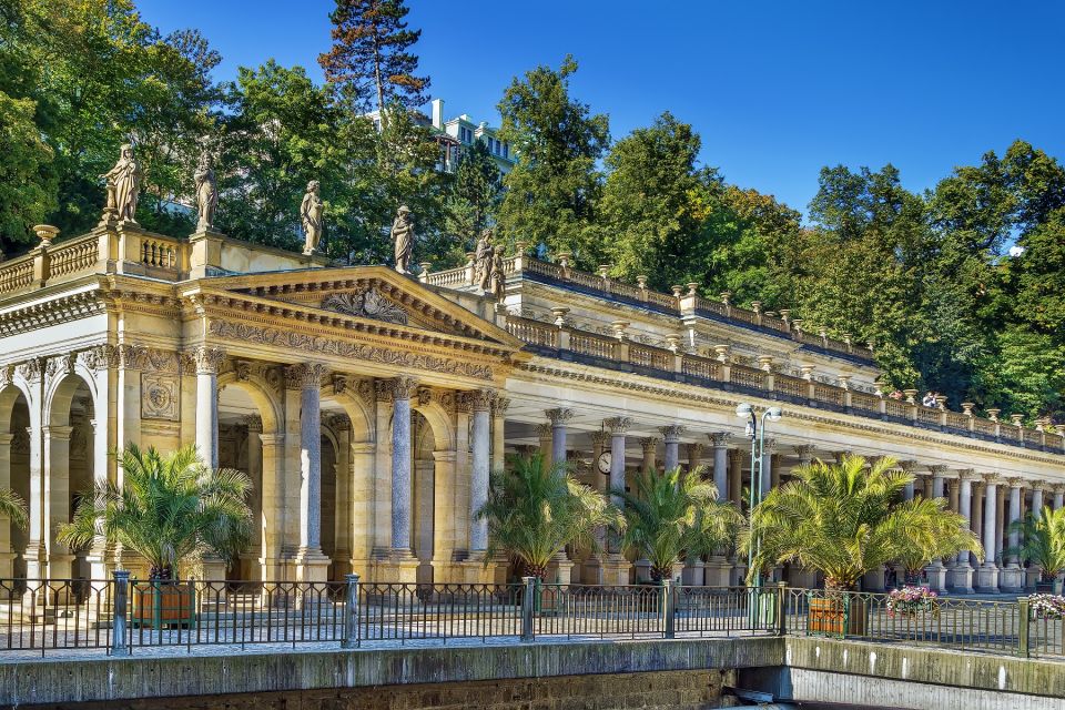 From Prague: Private Karlovy Vary & Crystal Factory Tour - Walking Karlovy Vary: colonnades, spring kiosks, and an easy city pace