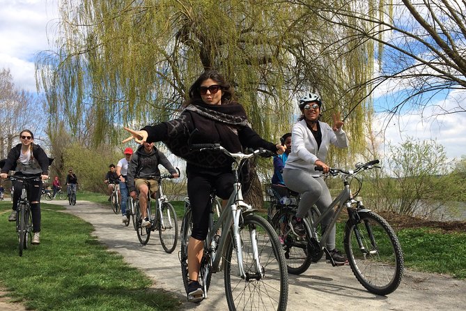Full-Day Countryside E-Bike Tour to Karlstejn Castle (small group - The river ride: Cernosice and Dobřichovice along the Berounka