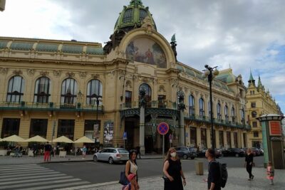 Half-day Private Walking Tour - Stop 1: Old Town Hall, Astronomical Clock, and the Old Town Square buildings