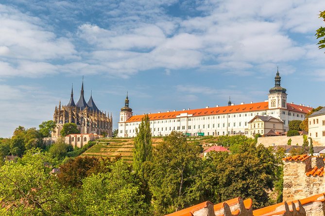 Half-Day Trip to Kutna Hora+Bone Church and Free Time from Prague - Meeting at Na Příkopě: where your day starts