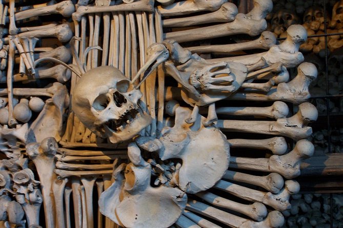 Half-Day Trip to Kutna Hora+Bone Church and Free Time from Prague - Kutná Hora with a guide: St. Barbara’s and the “walkable big list”