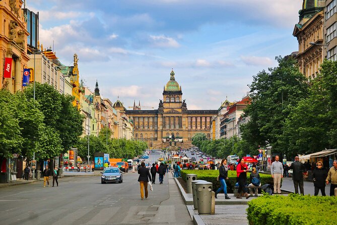 Highlights of Prague with a Funny and Local Guide - Powder Tower and the Municipal House: great architecture, quick payoff