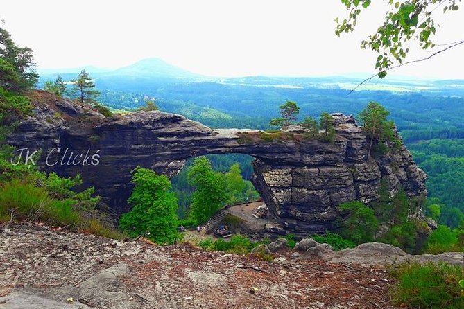 Hiking in Bohemian Switzerland - a day trip from Prague - Why the English-speaking local guide changes the whole day