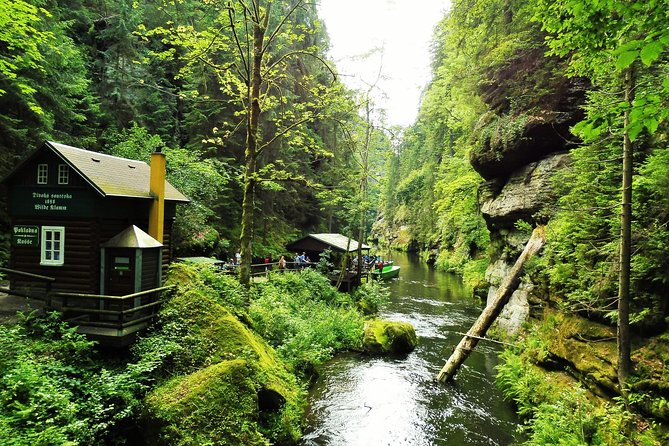 Hiking in Bohemian Switzerland - a day trip from Prague - Pravčická brána and the Hřensko hike: what to expect on foot