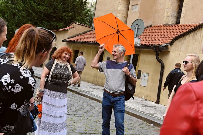Jewish History and Old Town Walking Tour of Prague - Why this Prague walk feels different in Josefov
