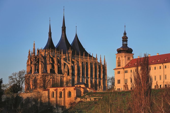 Kutna Hora & St. Barbara Cathedral & Ossuary - Getting There Without the Stress: Meet, Ride, and Timing