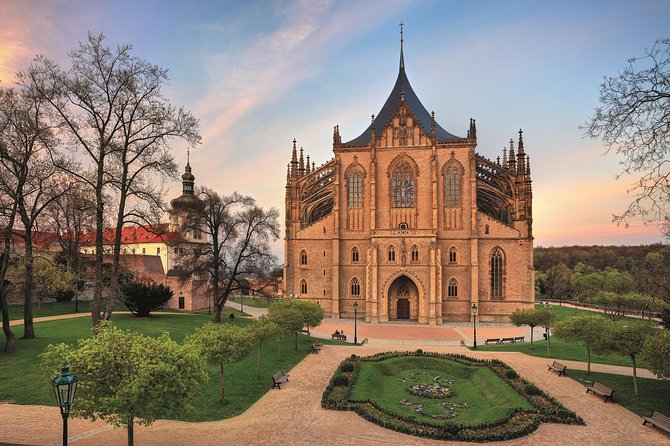 Kutna Hora & St. Barbara Cathedral & Ossuary - Vlásský dvůr Stop: A Bonus Walk Where Admission Isn’t Included