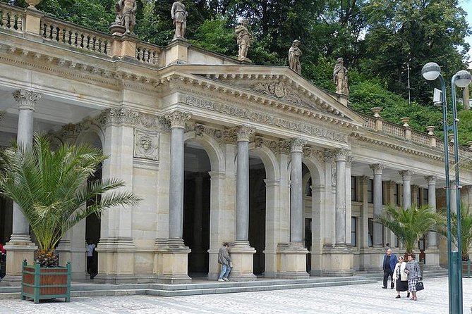 Moser Glassworks and Jan Becher Museum and Karlovy Vary Private Tour from Prague - Moser Glassworks: watching crystal-making with your own eyes