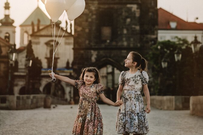 Photographer in Prague, private photoshoot - Prague Castle area: dramatic backdrops without the stress of planning