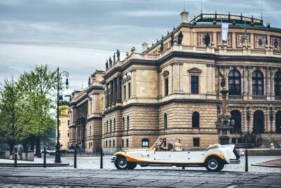 Prague: 1.5–Hour Vintage Car Tour - The 90-Minute Sweep: Old Town, Castle Area, and the Stops That Matter