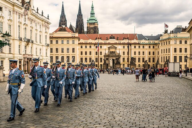 Prague: 1-Hour Castle Tour With Fast-GET Admission Ticket - Skip-the-Line Entry: When $46.99 Actually Makes Sense