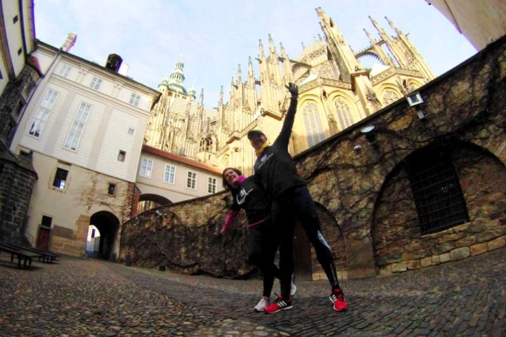 Prague 1-Hour Sight Running Tour - Old Town and Lesser Town Lanes Without the Usual Traffic Headaches