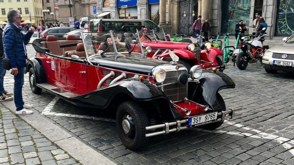 Prague: 120min Private Tour in Vintage Car, up to 6people! - Prague Castle and Loreta: when the city turns dramatic