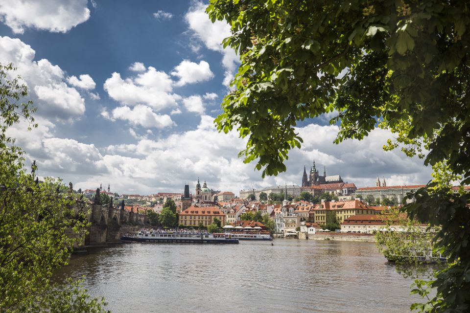 Prague: 3–Hour Castle Grounds Walking Tour and River Cruise - Malá Strana: red rooftops, Baroque buildings, and a calmer side of Prague