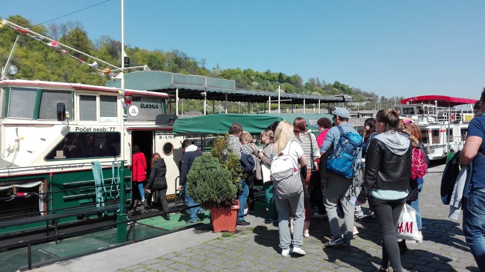 Prague: 3-hour Evening River Cruise with Dinner - The Sights You’ll See: Charles Bridge, Old Town, Lesser Town, Prague Castle