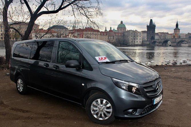 PRAGUE AIRPORT - CITY TRANSFERS in Spanish - Claves rápidas que debes saber