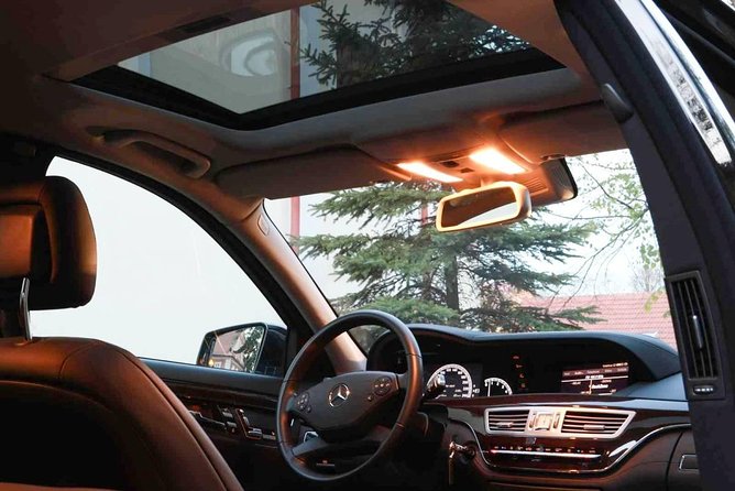 Prague airport luxury transfer by a Mercedes Benz S class - Luxury starts when the driver actually finds you