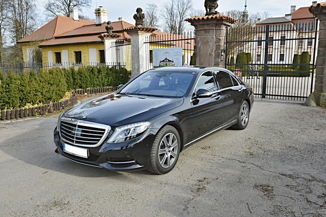 Prague airport luxury transfer by a Mercedes Benz S class - Departure transfers: timing with waiting included (and how to avoid missing the car)