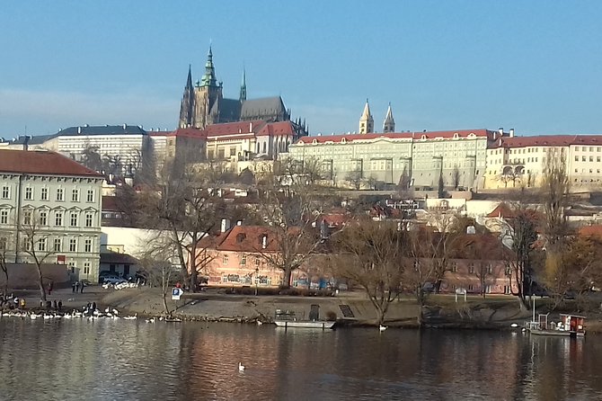 Prague Airport Private Arrival Transfer - Jewish Quarter and Old Town: Getting Oriented Fast