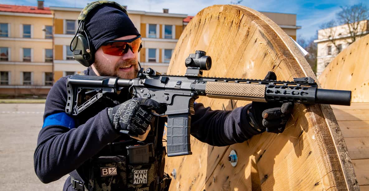 PRAGUE AIRSOFT SHOOTING GAMES - Getting There in Prague: Private Pickup vs Self-Arrive