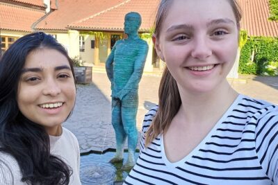 Prague: Alchemy & Dark Arts Exploration Game Tour - Getting started: the Franz Kafka Rotating Head by David Černý