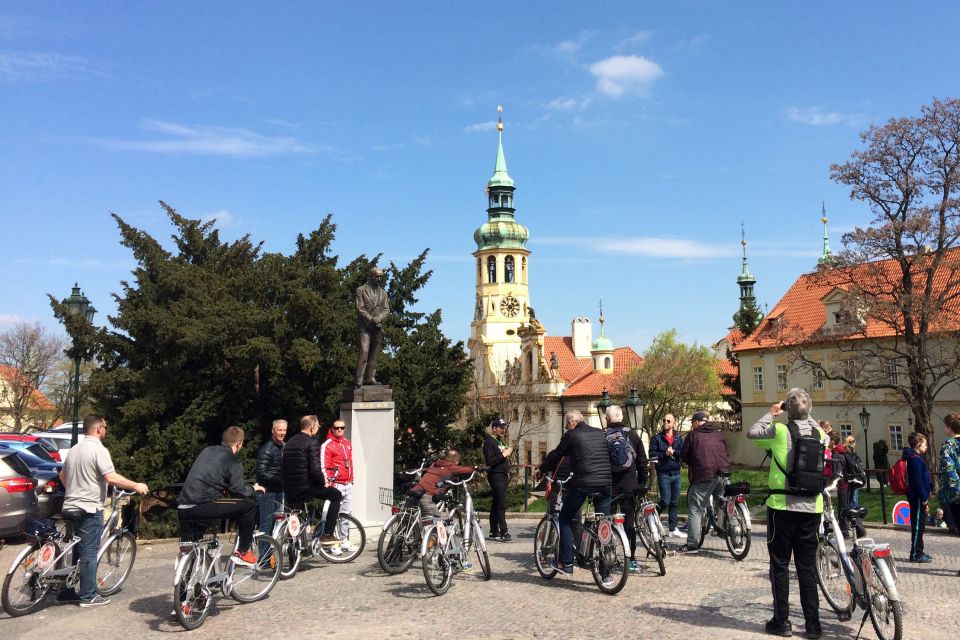 Prague "ALL-IN-ONE" - big tour - The start along the Vltava River: easy city flow, big-city energy
