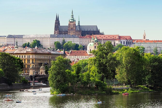 Prague All-Inclusive Pass: 30+ Activities including Prague Castle - Old Town + Jewish Quarter Walking Time (Orloj and Charles Bridge)