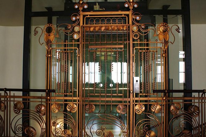 Prague Art Nouveau and Cubism Walking Tour - The Guide Factor: Expert Credentials and Clear, Humorous Explanations